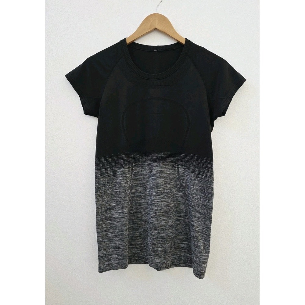 Lululemon Swiftly Tech Short Sleeve Shirt Women's Size 8 Black Gray Ombre